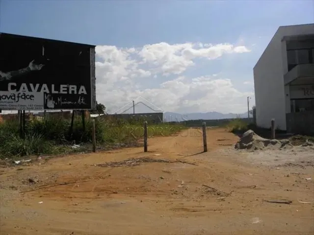 Imagem: O terreno possui 1.500m² de Área e está localizado em