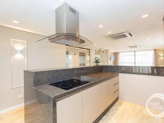Imagem 5: Apartamento com 1 Dormitório À Venda, 25 M² por R$ 420.000,00 - Centro - Curitiba/Pr