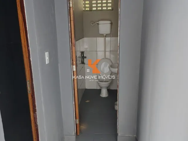 Imagem 3: Galpão Comercial para Locação em Salvador-BA na Vila Laura com 1 Sala, 1 Banheiro e