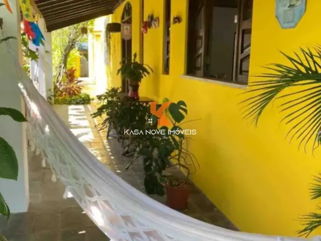 Imagem 2: Casa à Venda em Salvador-BA, Bairro Pituaçu: 5 Quartos, 4 Suítes, 2 Salas, 6