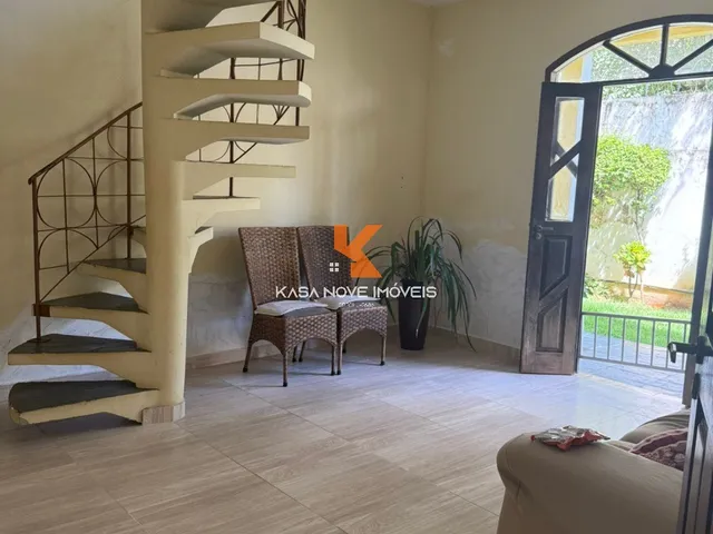 Imagem 7: Casa à Venda em Salvador-BA, Bairro Pituaçu: 5 Quartos, 4 Suítes, 2 Salas, 6