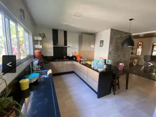 Imagem 15: Casa à Venda em Salvador-BA, Bairro Pituaçu: 5 Quartos, 4 Suítes, 2 Salas, 6