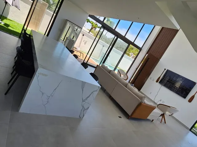 Imagem 8: Casa de Luxo em Condomínio à Venda em Guarajuba, Camaçari-BA: 8 Quartos, 7 Suítes, 3
