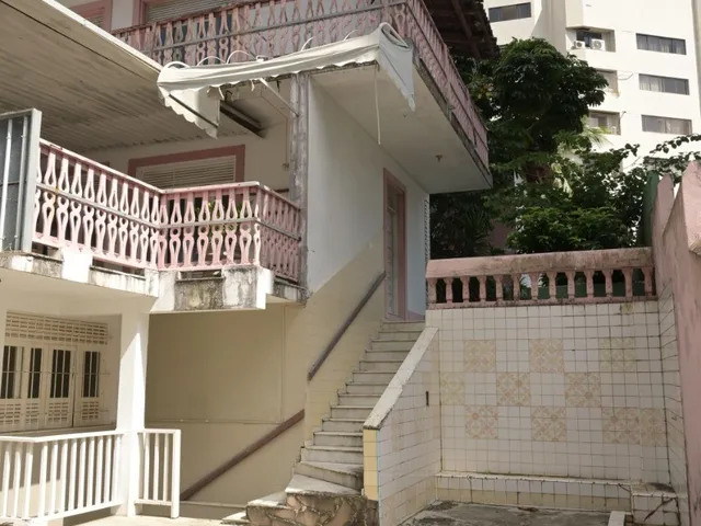 Imagem 3: Casa para locação na Pituba, Salvador-BA: 8 quartos, 3 suítes, 2 salas, 5 banheiros, 3