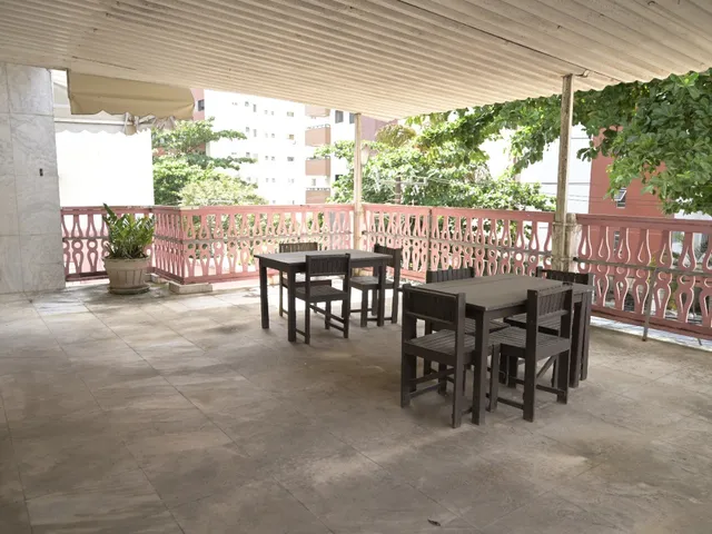 Imagem 10: Casa para locação na Pituba, Salvador-BA: 8 quartos, 3 suítes, 2 salas, 5 banheiros, 3