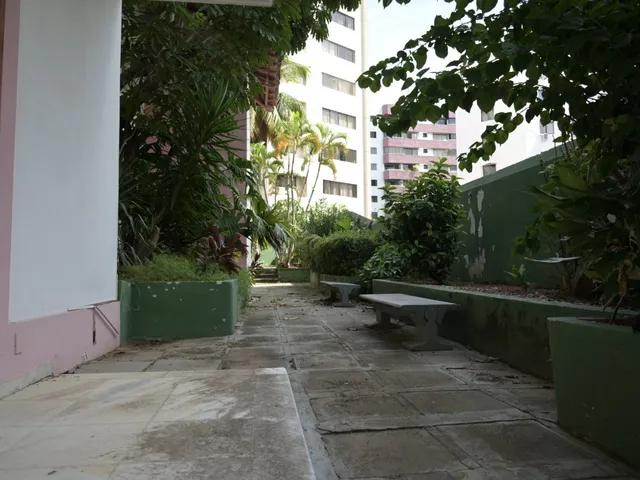 Imagem 16: Casa para locação na Pituba, Salvador-BA: 8 quartos, 3 suítes, 2 salas, 5 banheiros, 3