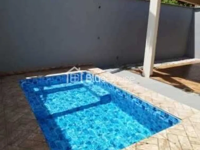 Imagem: Casa Sozinha no Lote com Piscina, 3 Quartos