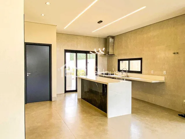 Imagem 2: Casa Alto Padrão com 3 Suítes em Senador Canedo