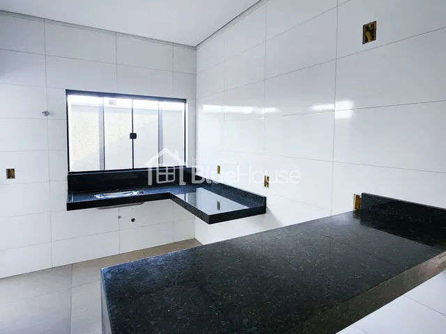 Imagem 8: Casa de 3 Quartos sendo 1 suíte em acabamento Premium no Setor Pontal Sul ll