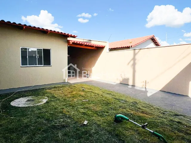 Imagem: Casa com 2 Quartos Sendo 1 Suíte a venda