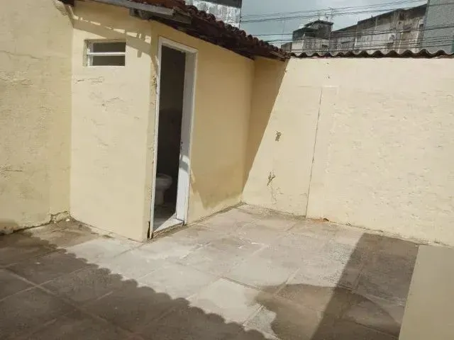 Imagem 2: Casa para Venda Tem 100 Metros Quadrados com 3 Quartos em Arruda - Recife - Pe
