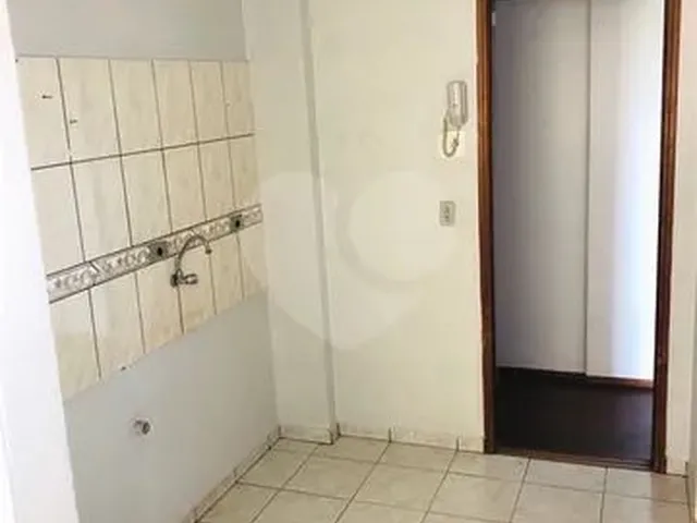 Imagem 8: Apartamento a Venda com 2 Quartos em Cascavel