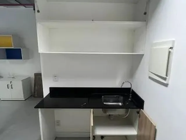 Imagem 4: Aluguel Anual - Sala Mobiliada com Copa - 47M² - Square Sc 401