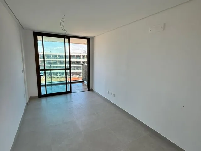 Imagem: O apartamento possui 2 Dormitórios, 1 Suíte, 2 Banheiros,