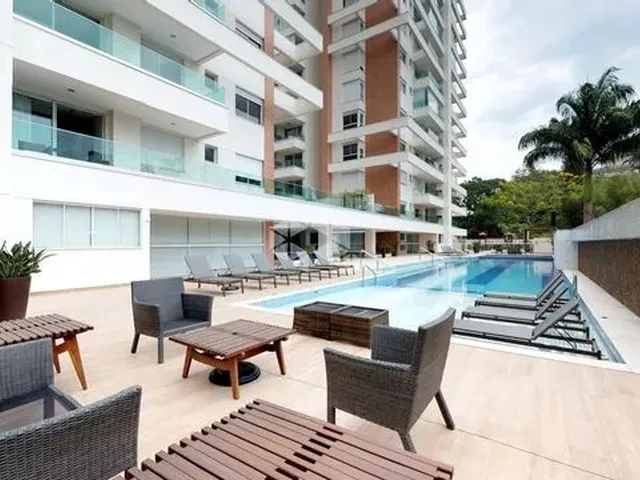 Imagem 1: Apartamento para Venda Possui 121 Metros Quadrados com 3 Quartos em Centro