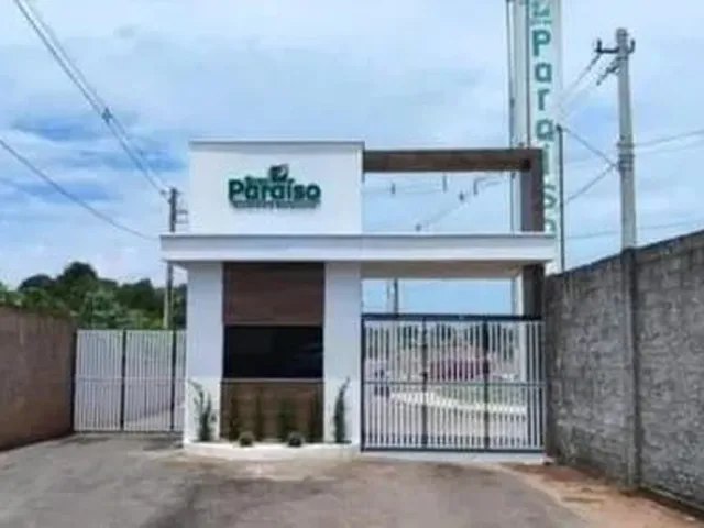 Imagem: A casa em condomínio possui 3 Dormitórios, 2 Banheiros, 2