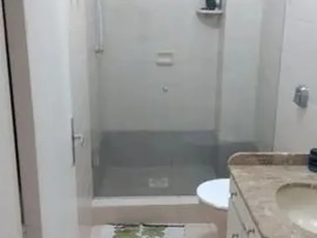 Imagem: Quarto em Apto na Trindade (Vaga Feminia