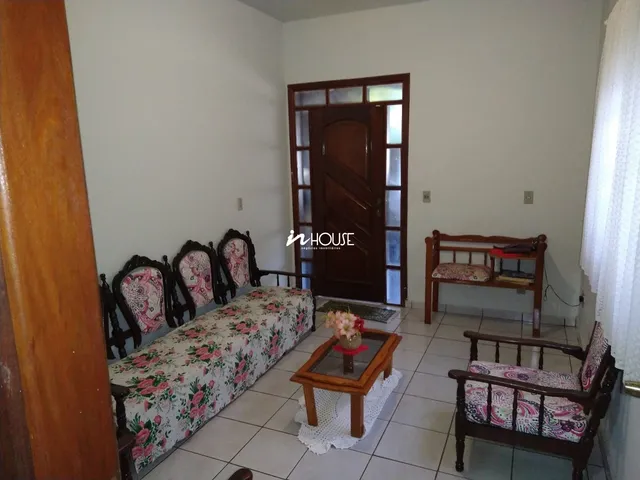 Imagem: Casa com 3 Quartos Sendo 1 Suíte no Bairro
