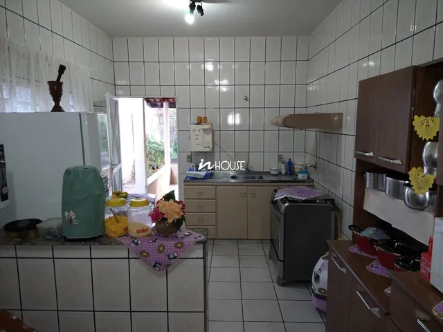 Imagem 2: Casa com 3 Quartos Sendo 1 Suíte no Bairro Presidente Roosevelt