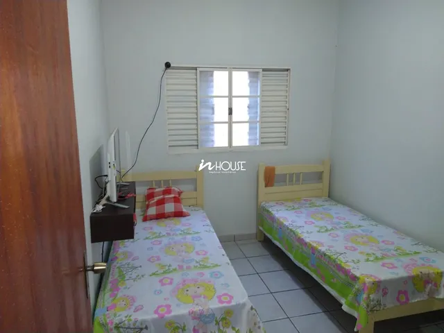 Imagem 7: Casa com 3 Quartos Sendo 1 Suíte no Bairro Presidente Roosevelt