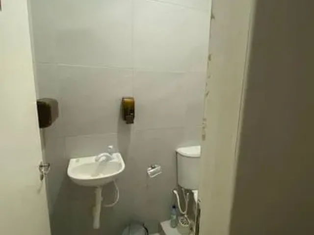 Imagem 12: Salas Comerciais com Móveis, Ar-Condicionado, Banheiro, Energia e Água