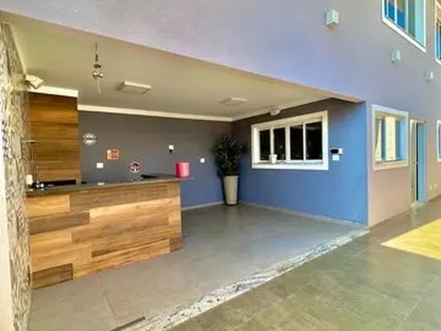 Imagem: A casa possui 3 Dormitórios, 3 Banheiros, 3 Vagas na