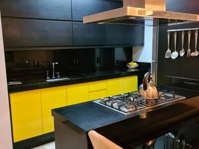 Imagem 9: Lindo Apartamento com Três Quartos
