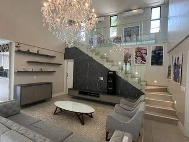 Imagem: Casa com 4 Dquartos, com 486 M² por R$