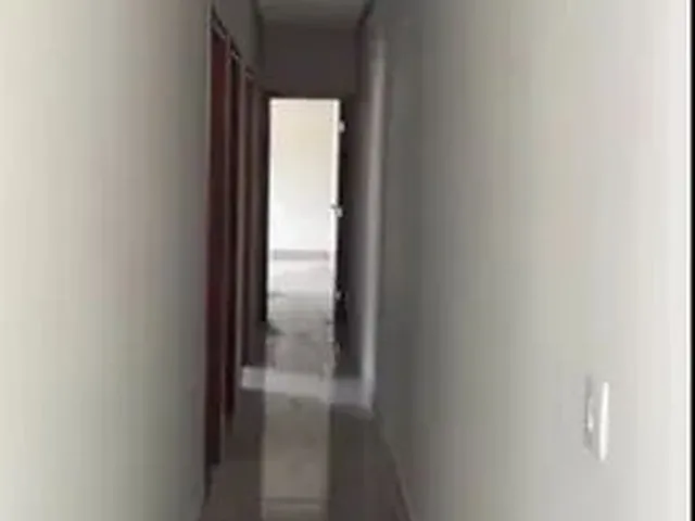 Imagem 2: Casa Nova À Venda Próxima À Comércios