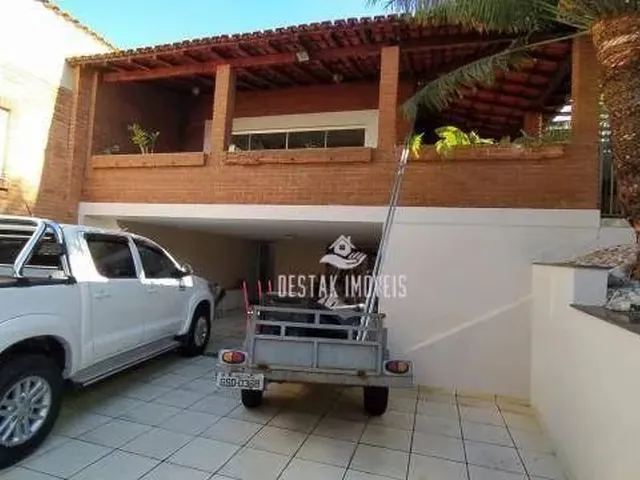 Imagem: Casa com 3 Dormitórios À Venda por R$