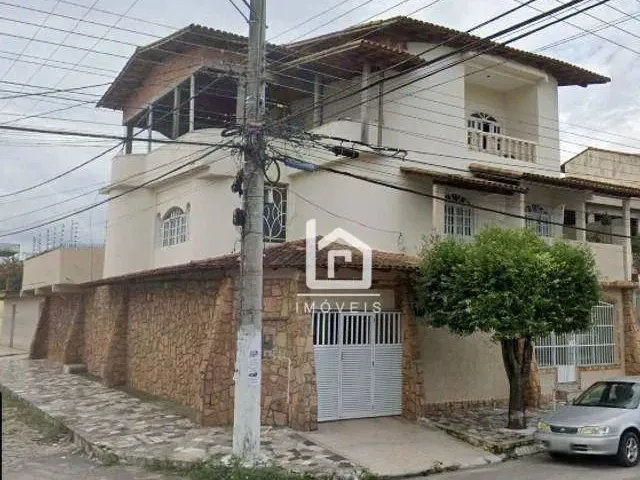 Imagem: Lindo Sobrado em Gaivotas
