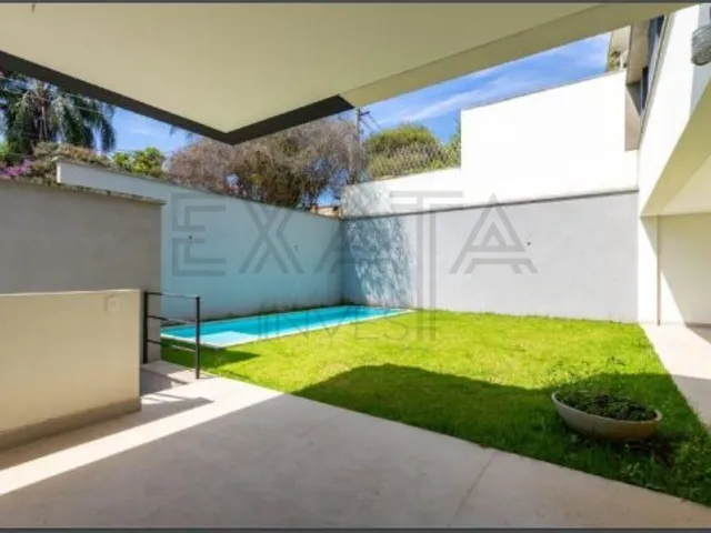 Imagem 4: Casa de Luxo em Condomínio Fechado à Venda em São Paulo-SP, Campo Belo: Com 4 Suítes