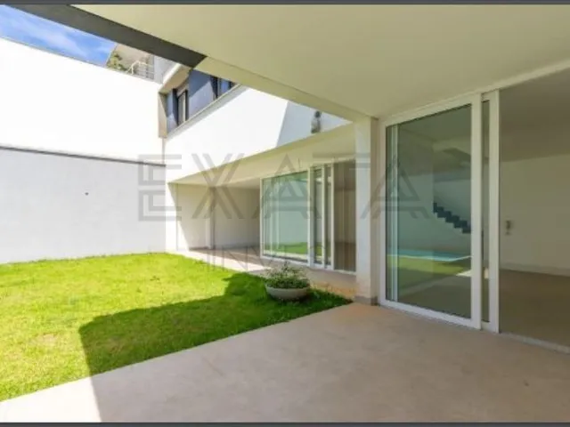 Imagem 3: Casa de Luxo em Condomínio Fechado à Venda em São Paulo-SP, Campo Belo: Com 4 Suítes