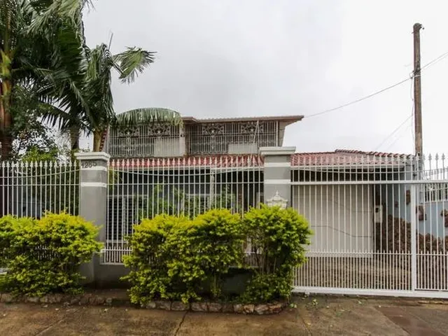 Imagem 1: Casa com 3 Quartos para Alugar no Bairro Niterói com 128M²