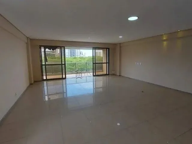 Imagem 8: Apartamento À Venda com 201M2, 4 Dormitórios Sendo 2 Suítes e 3 Vagas no Edf. Maria