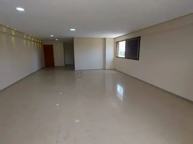 Imagem 11: Apartamento À Venda com 201M2, 4 Dormitórios Sendo 2 Suítes e 3 Vagas no Edf. Maria
