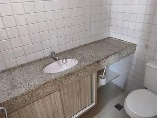 Imagem 16: Apartamento À Venda com 201M2, 4 Dormitórios Sendo 2 Suítes e 3 Vagas no Edf. Maria