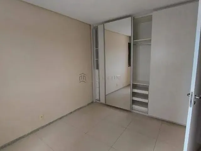 Imagem 15: Apartamento À Venda com 201M2, 4 Dormitórios Sendo 2 Suítes e 3 Vagas no Edf. Maria