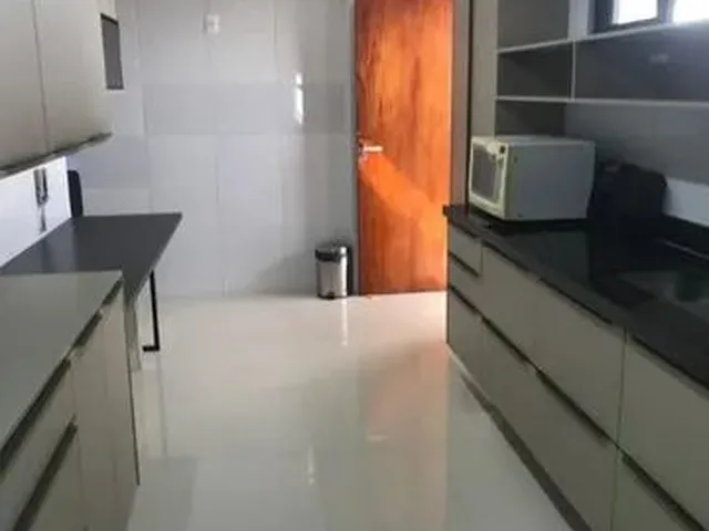 Imagem 7: Valor de Super Oportunidade Vista Mar! Apartamento Mobiliado com 4 Suítes/ 230 M² Para