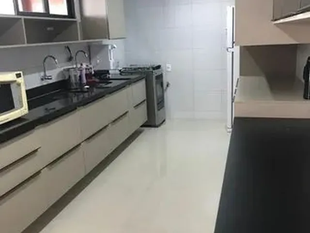 Imagem 10: Valor de Super Oportunidade Vista Mar! Apartamento Mobiliado com 4 Suítes/ 230 M² Para