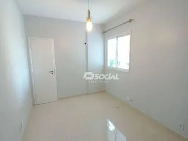 Imagem 4: Excelente Apartamento para Locação com Amplo Espaço e Localização Privilegiada