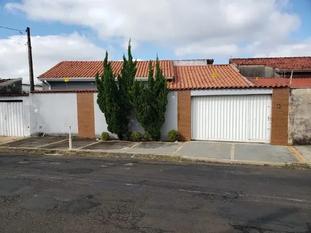 Imagem: Aluga-Se Bairro santa Hilda