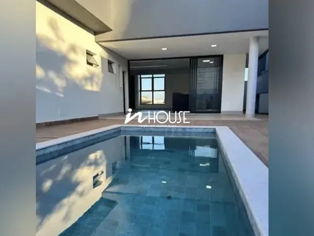 Imagem: Uberlândia - Casa Padrão - Condomínio