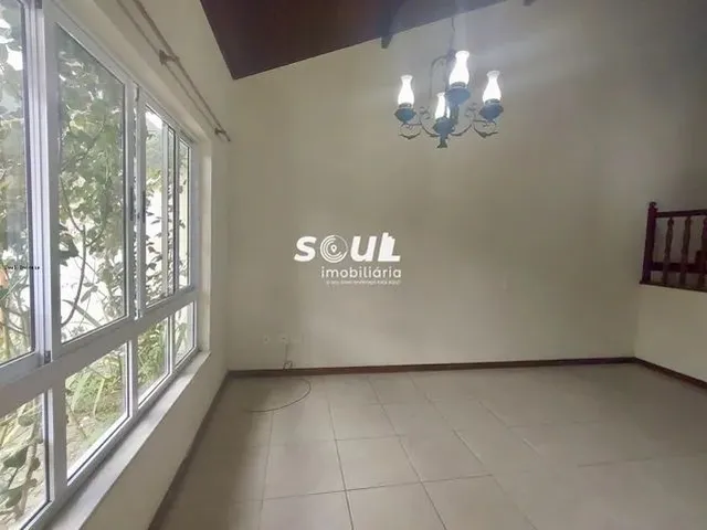 Imagem 2: Casa para Venda em Teresópolis, Bom Retiro, 3 Dormitórios, 3 Suítes, 3 Banheiros, 2