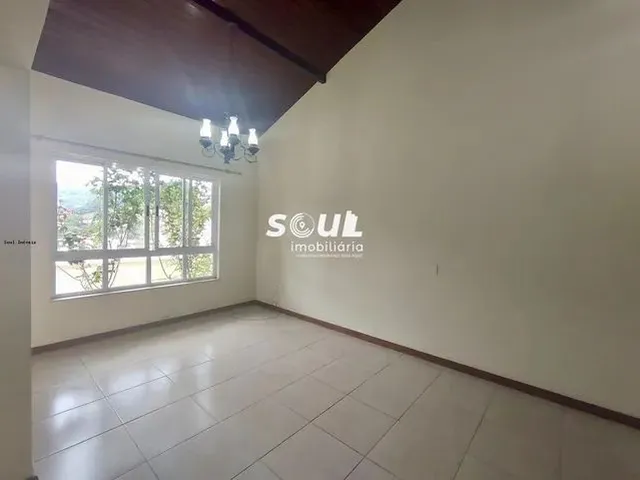 Imagem 5: Casa para Venda em Teresópolis, Bom Retiro, 3 Dormitórios, 3 Suítes, 3 Banheiros, 2