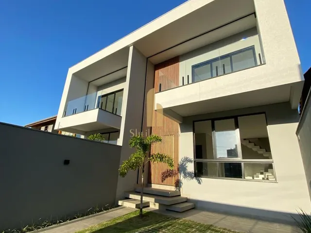 Imagem: Sobrado Alto Padrão à Venda no Bairro