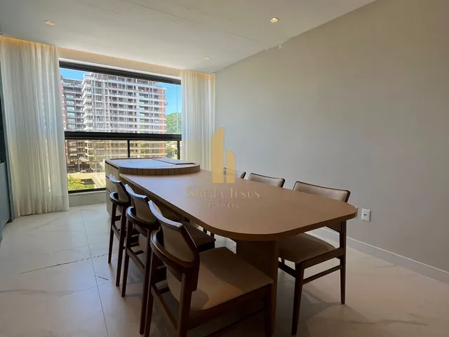 Imagem 2: Apartamento de Alto Padrão c/ 3 Suítes + 2 Vagas Próximo ao Mar da Brava