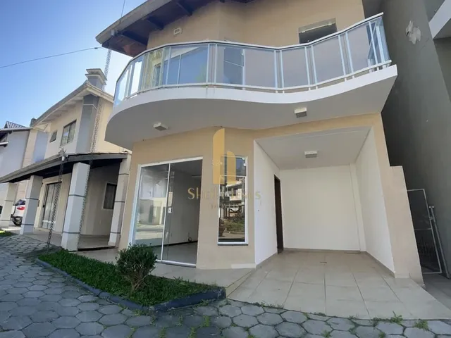 Imagem: CASA DE CONDOMÍNIO À 5 MINUTOS DO BALNEÁRIO