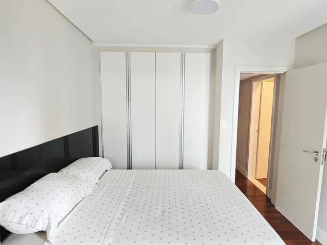Imagem 1: VENDO APARTAMENTO COM 3 SUÍTES NO HORTO FLORESTAL