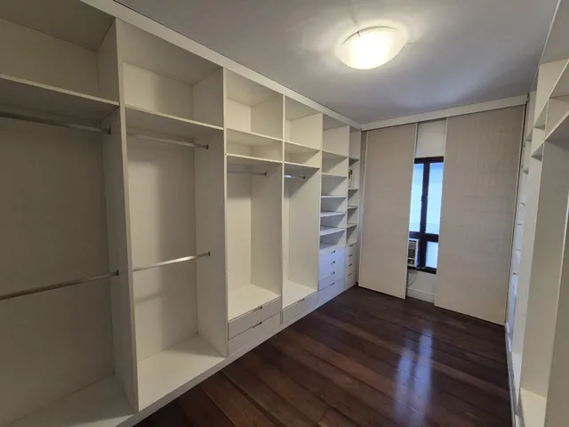 Imagem 11: VENDO AMPLO APARTAMENTO COM 4 SUITES NO SÃO LAZARO